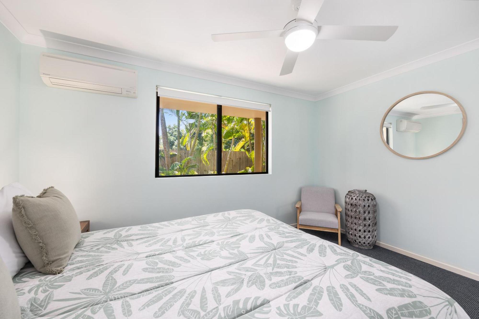 Family Friendly - 1 Minute Walk To Apartment *